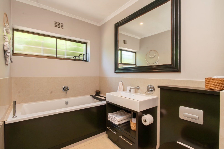 6 Bedroom Property for Sale in Camps Bay Western Cape